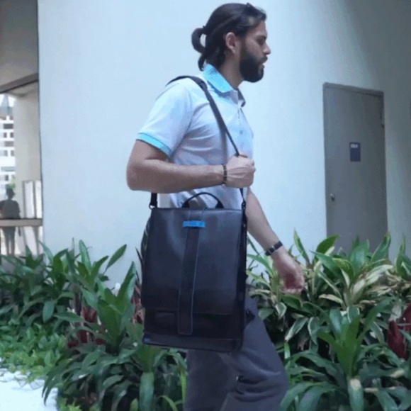 Backpack W/Power Charging Station Classic Design Keep Devices Always Powered Up! - Picture 12 of 16